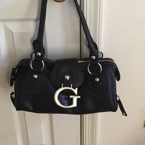 🌼🌺 GUESS Hand 💼